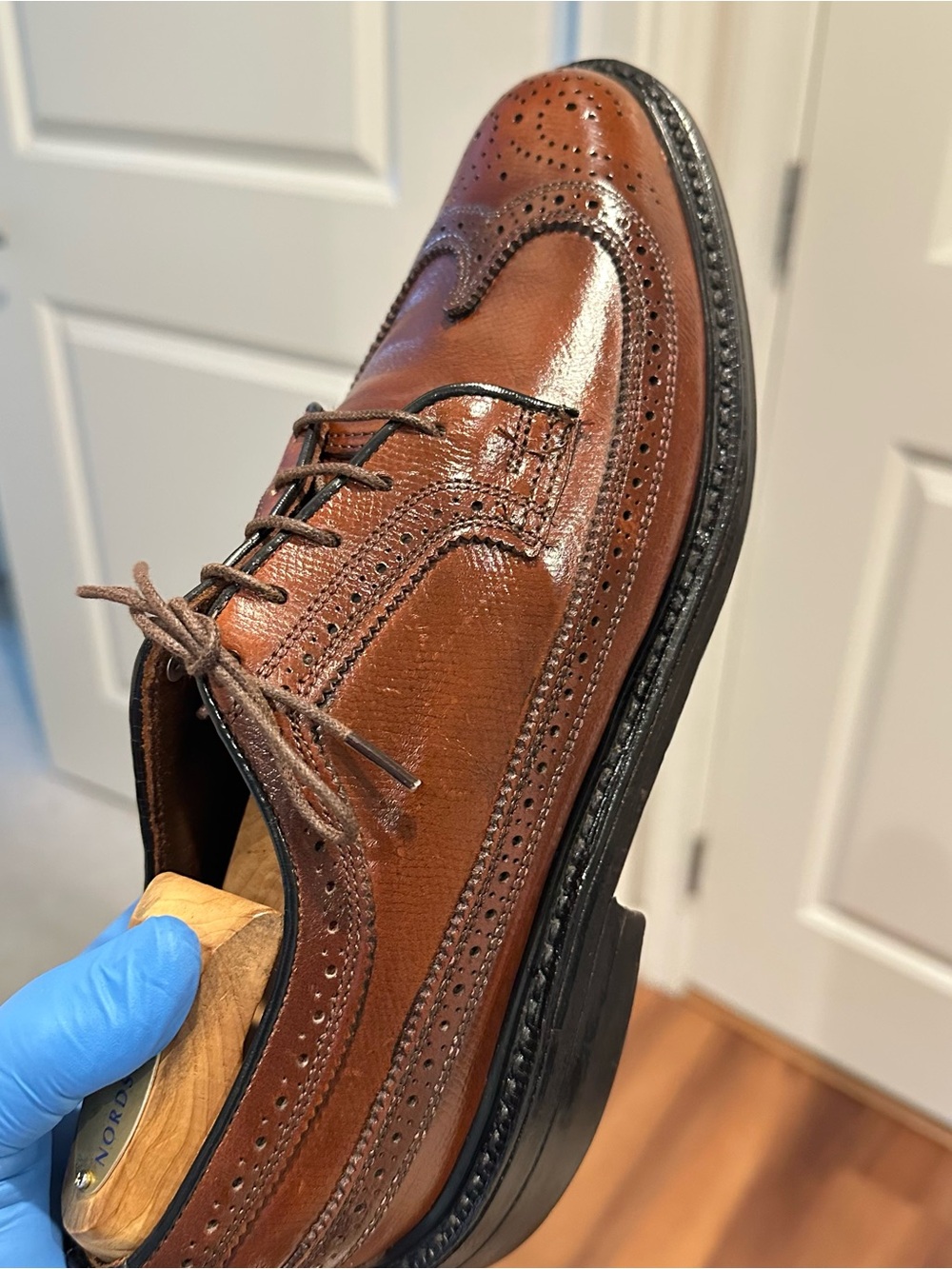 JC Penny 1970 Vintage Men's Brown Leather Wingtip Dress Shoes. - Picture 7 of 14